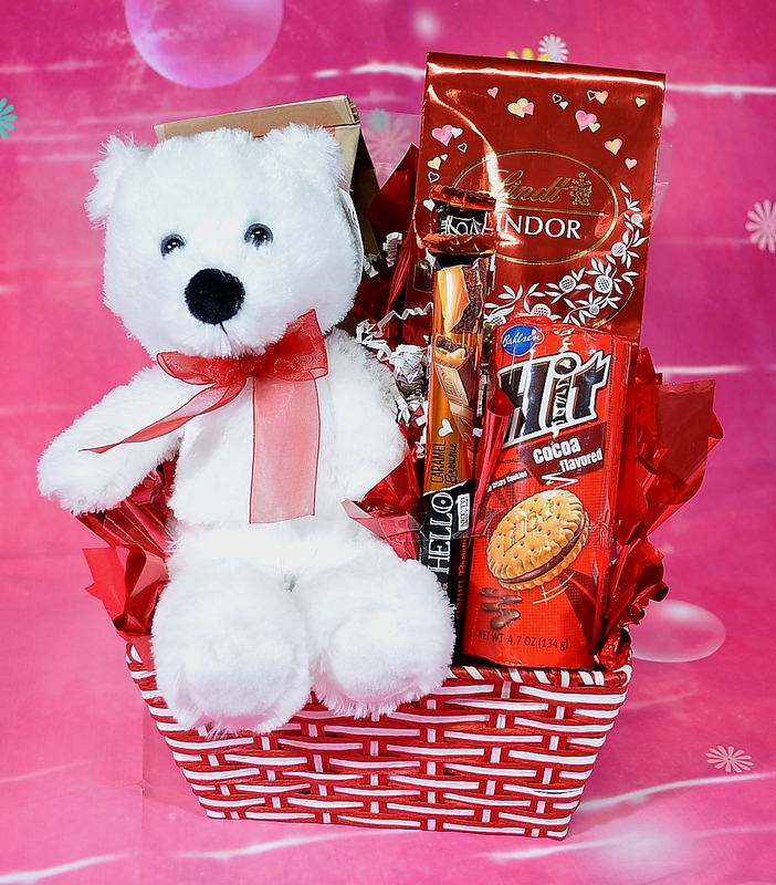 Cupid's Kiss - Item # 44747 - Dave's Gift Baskets